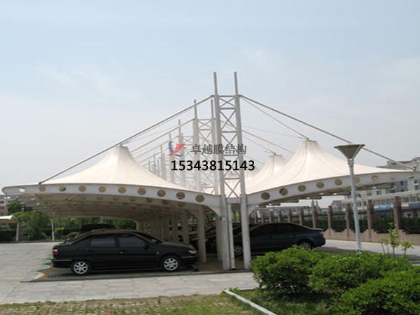 清豐<font color='red'>膜結(jié)構(gòu)停車棚</font>【遮陽棚生產(chǎn)安裝】