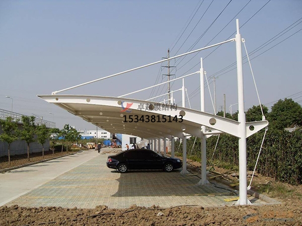 <font color='red'>膜結構車棚</font>的骨架要怎么保養(yǎng)？